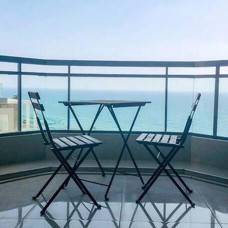 Royal Aparatment On The Sea , Blvd Nitza 34 Netanya Exterior photo