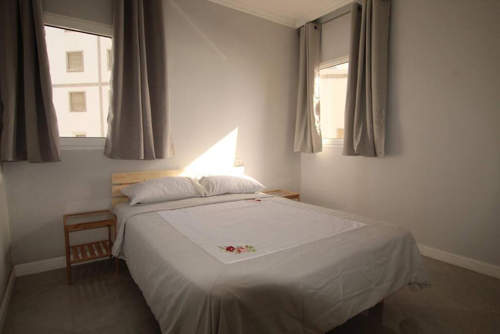 Royal Aparatment On The Sea , Blvd Nitza 34 Netanya Exterior photo